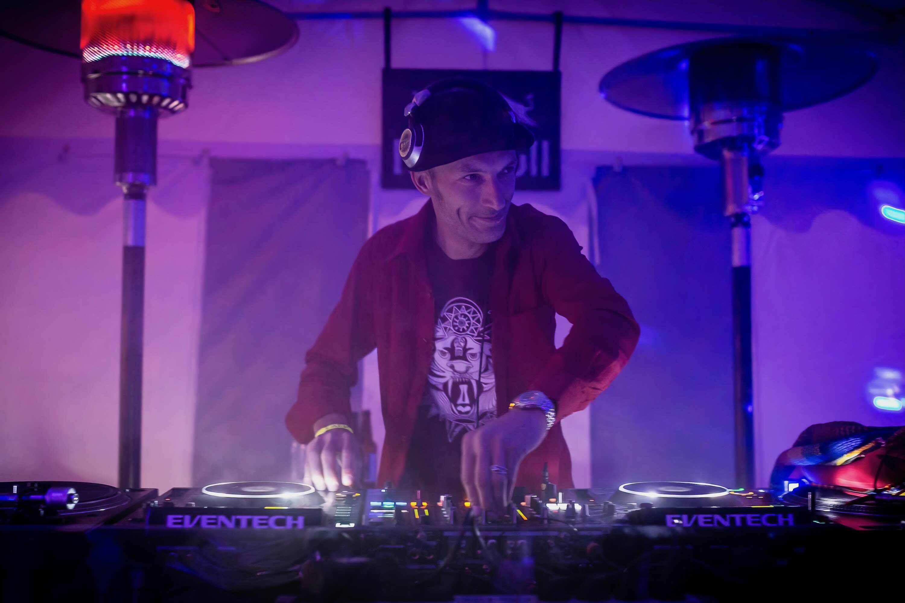DJ Tarrvi Laamann